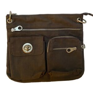 Baggallini Crossbody purse in dark olive/ khaki charcoal color